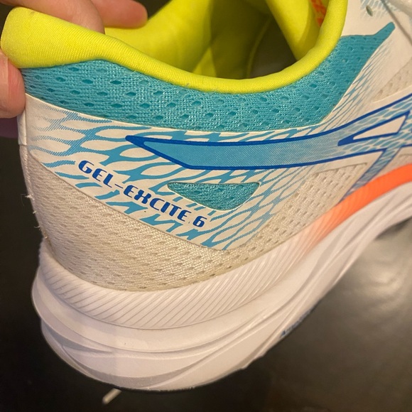 ASICS Gel Excite 6 Women's Running Shoes - White and Blue. Size 10 - Picture 4 of 4